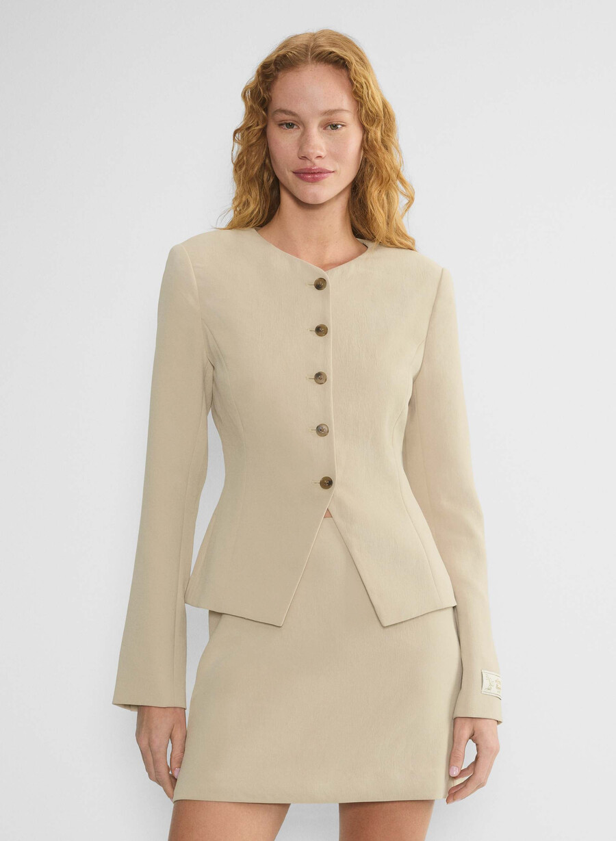 königlicher blazer – crepette marcona beige