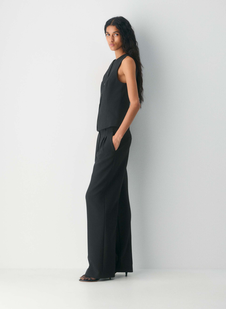 regal weste – reessential heather black