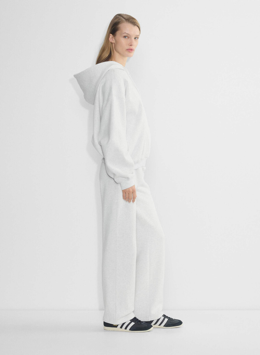 kuscheliger fleece-kapuzenpullover mit mega-reißverschluss metalles wolkenweiss