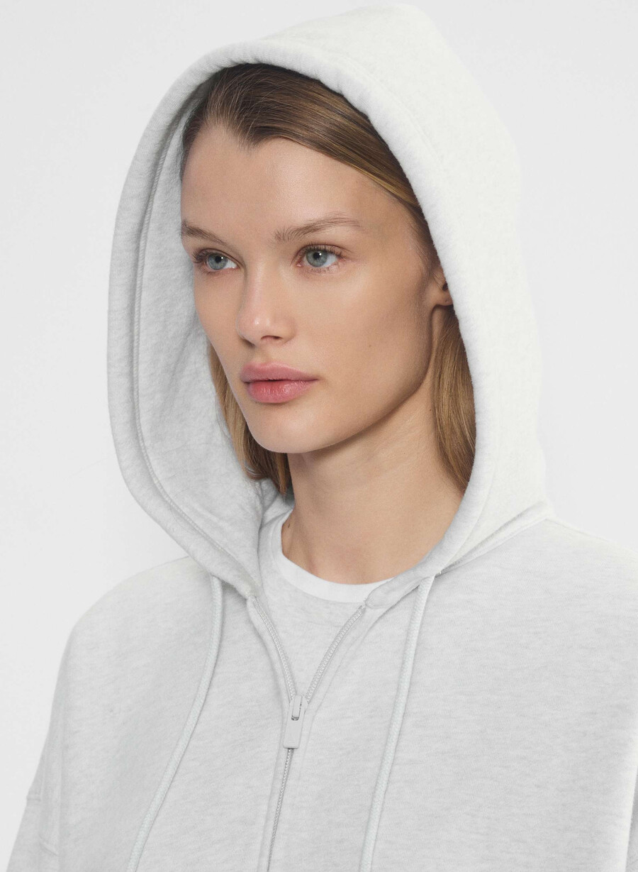kuscheliger fleece-kapuzenpullover mit mega-reißverschluss metalles wolkenweiss