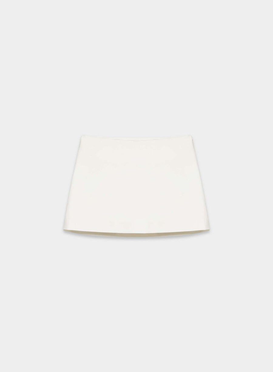 roundup skort - reessential light white
