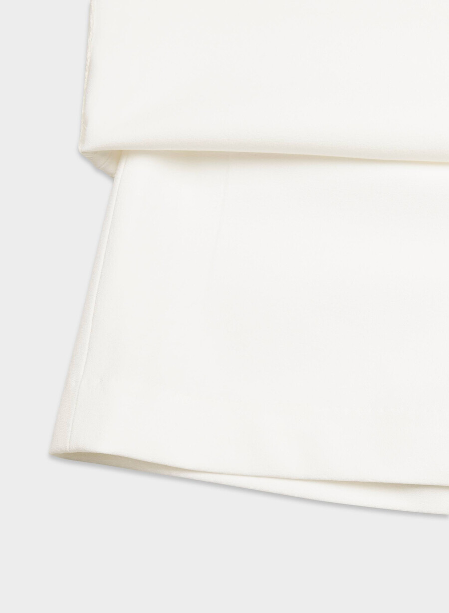 roundup skort - reessential light white