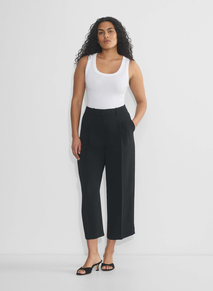 die mühelose hose curve-fit cropped - crepette schwarz