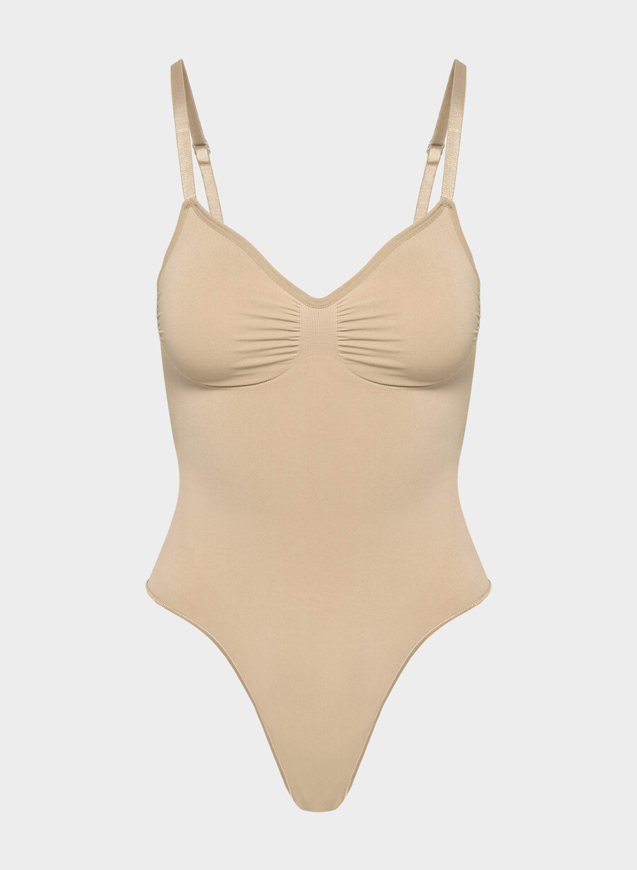 shapeenhance string-body mit tiefem rückenausschnitt farbe soft tan