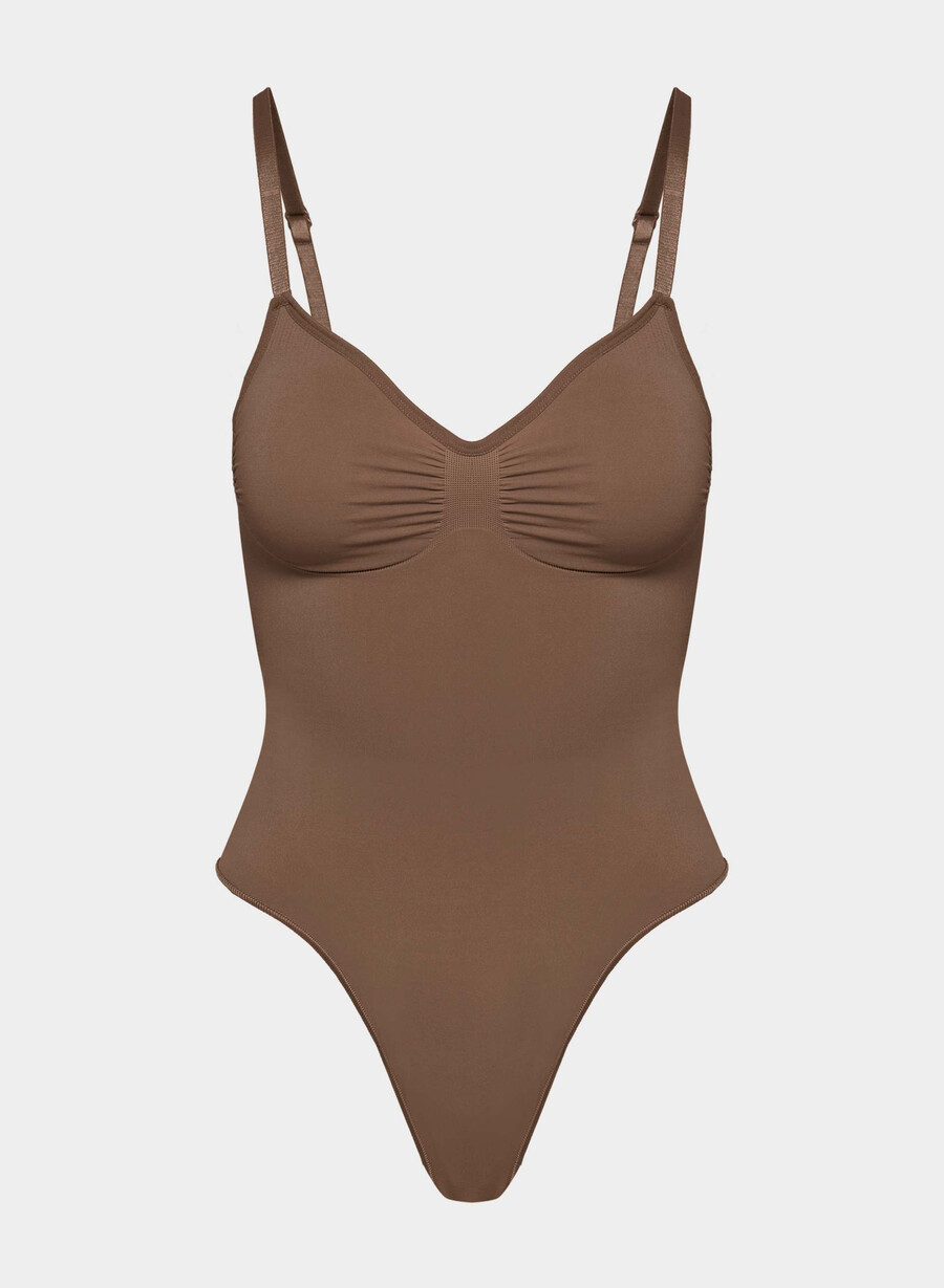 shapeenhance string-body mit tiefem rückenausschnitt in kakaobohnenfarbe