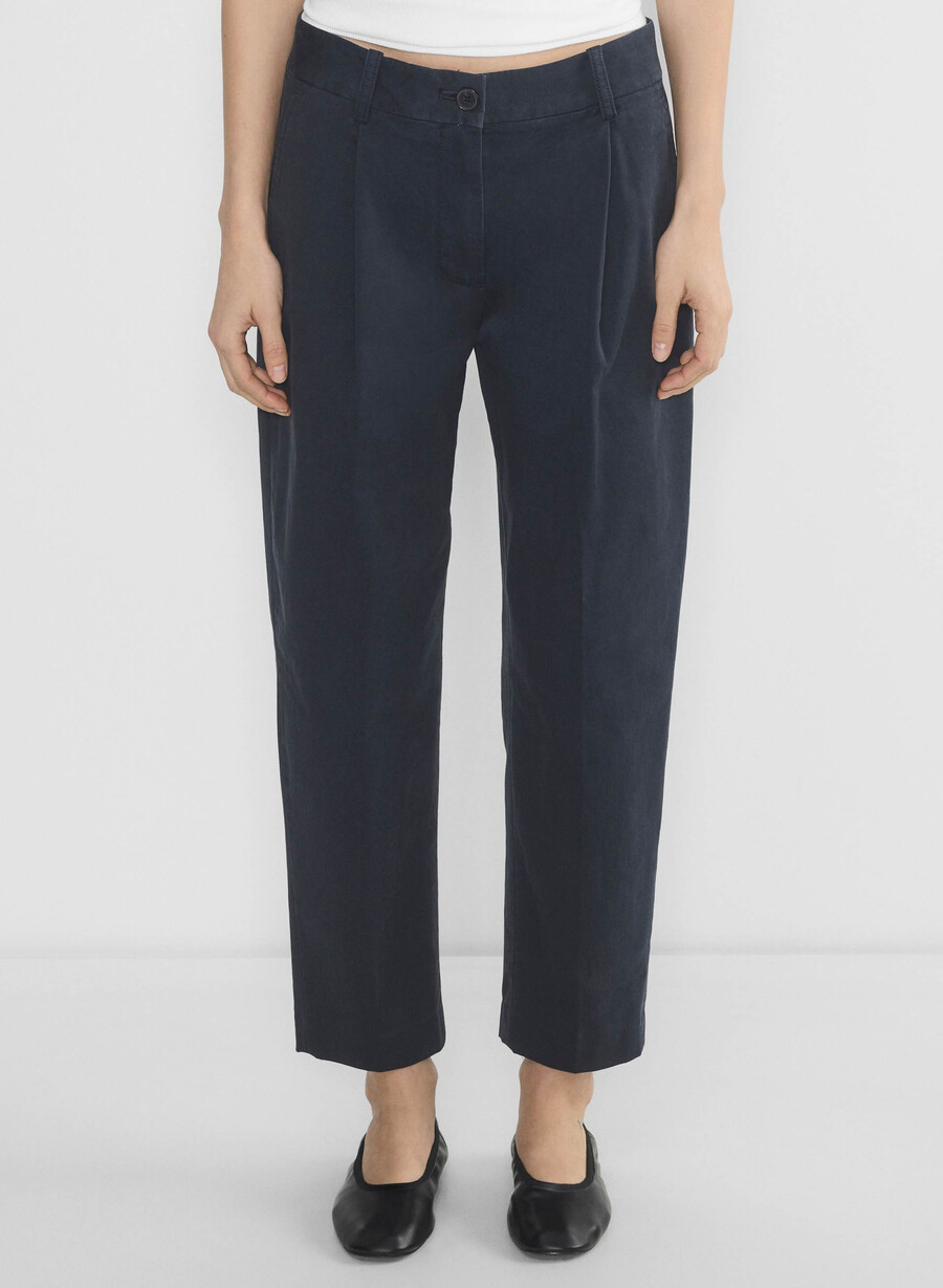 chino mid-rise carrot pant washed dark night navy