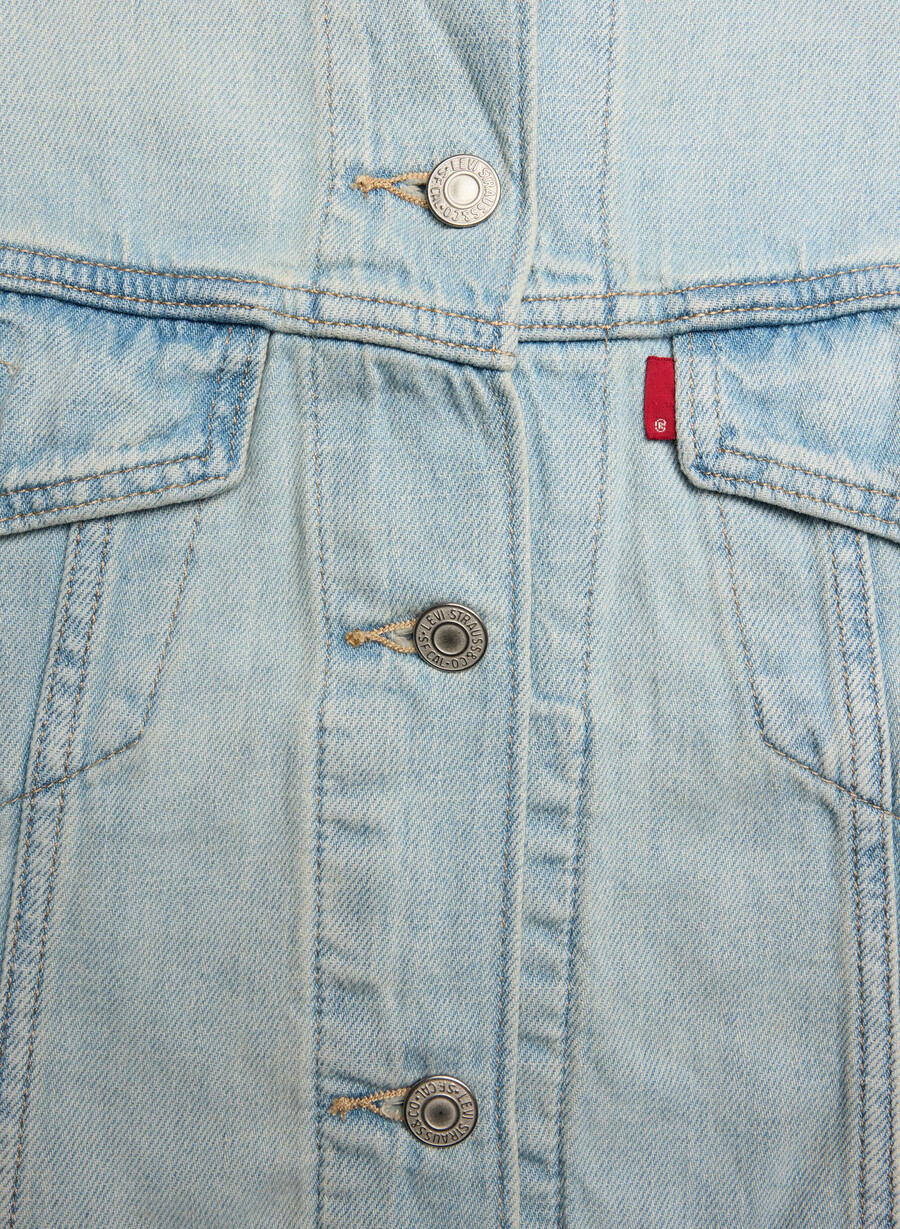 levis shrunken 90s trucker jacket luxury trip