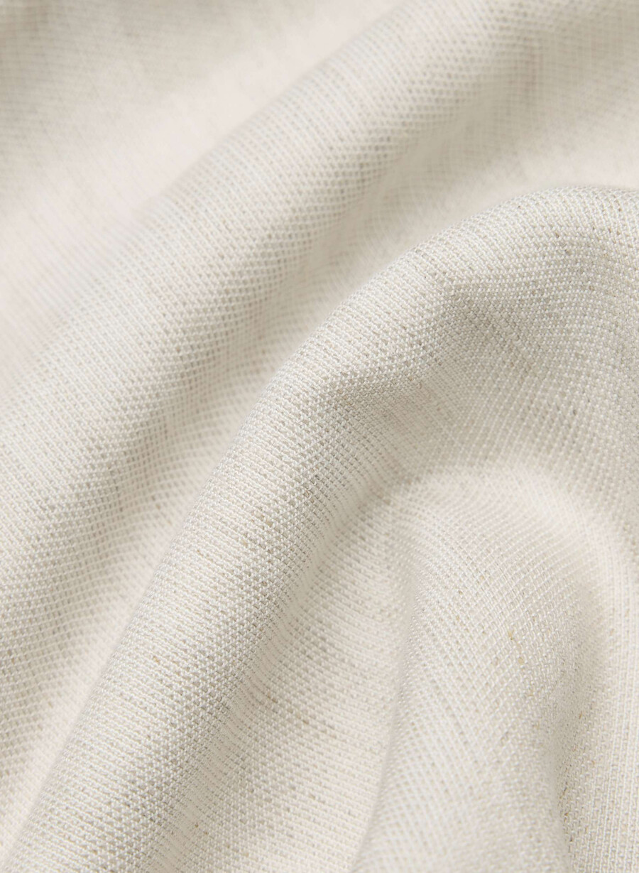 die mühelose short curve-fit mid-thigh natural ecru