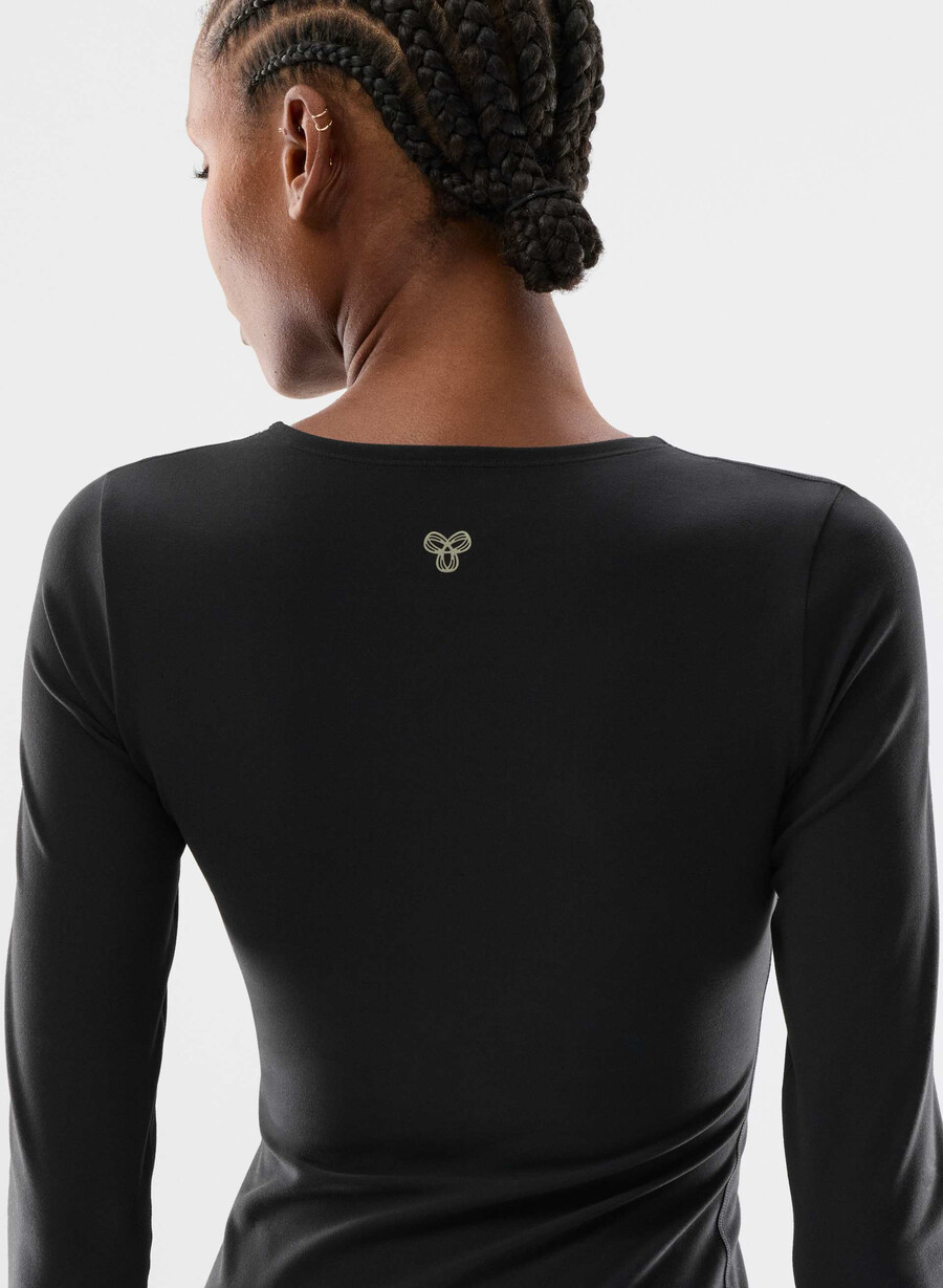 butter new essential langarmshirt schwarz