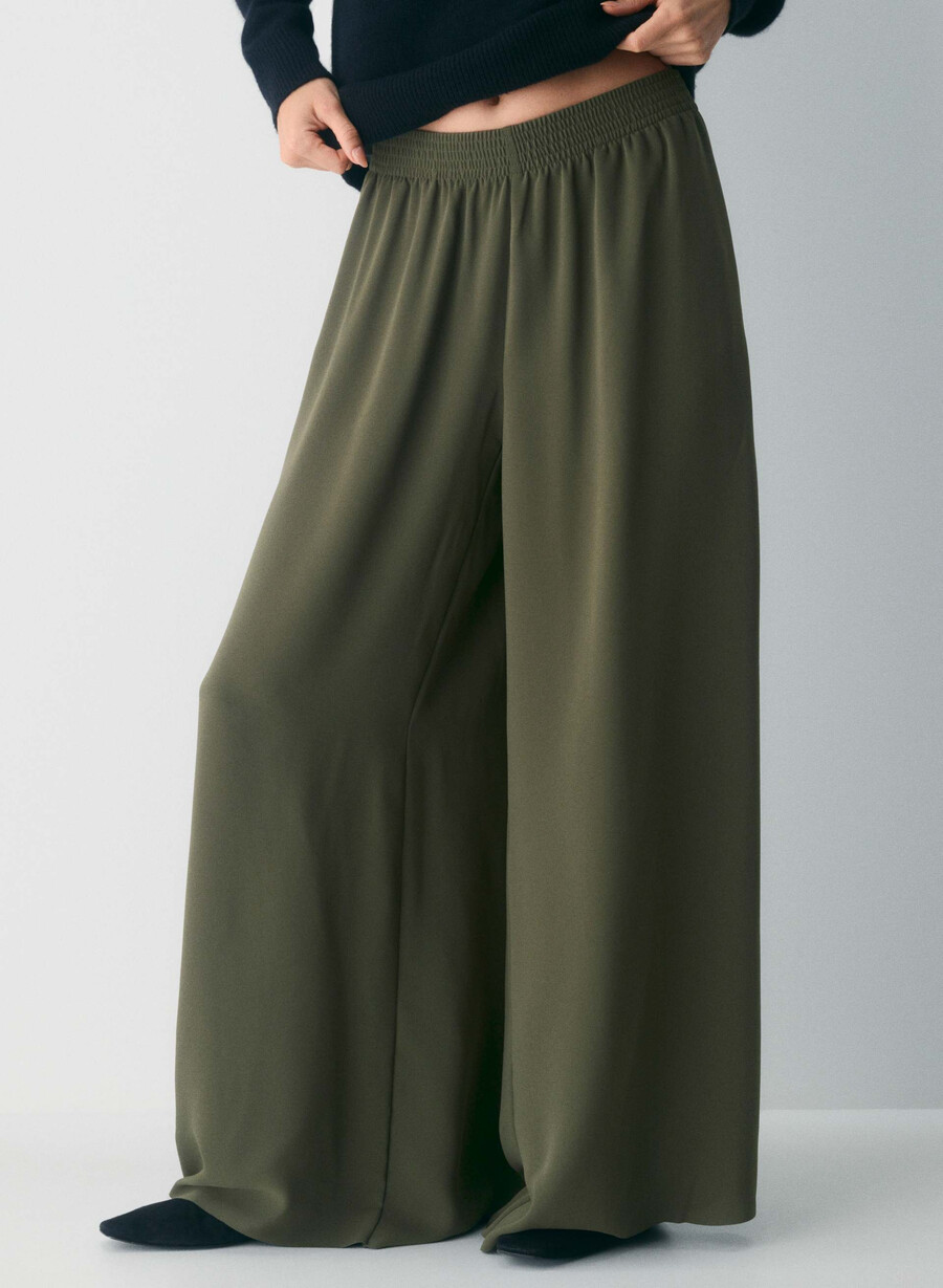 parker palazzo hose - studio drape dunkeloliv