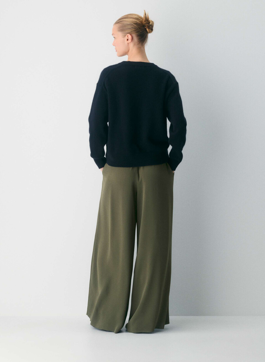 parker palazzo hose - studio drape dunkeloliv