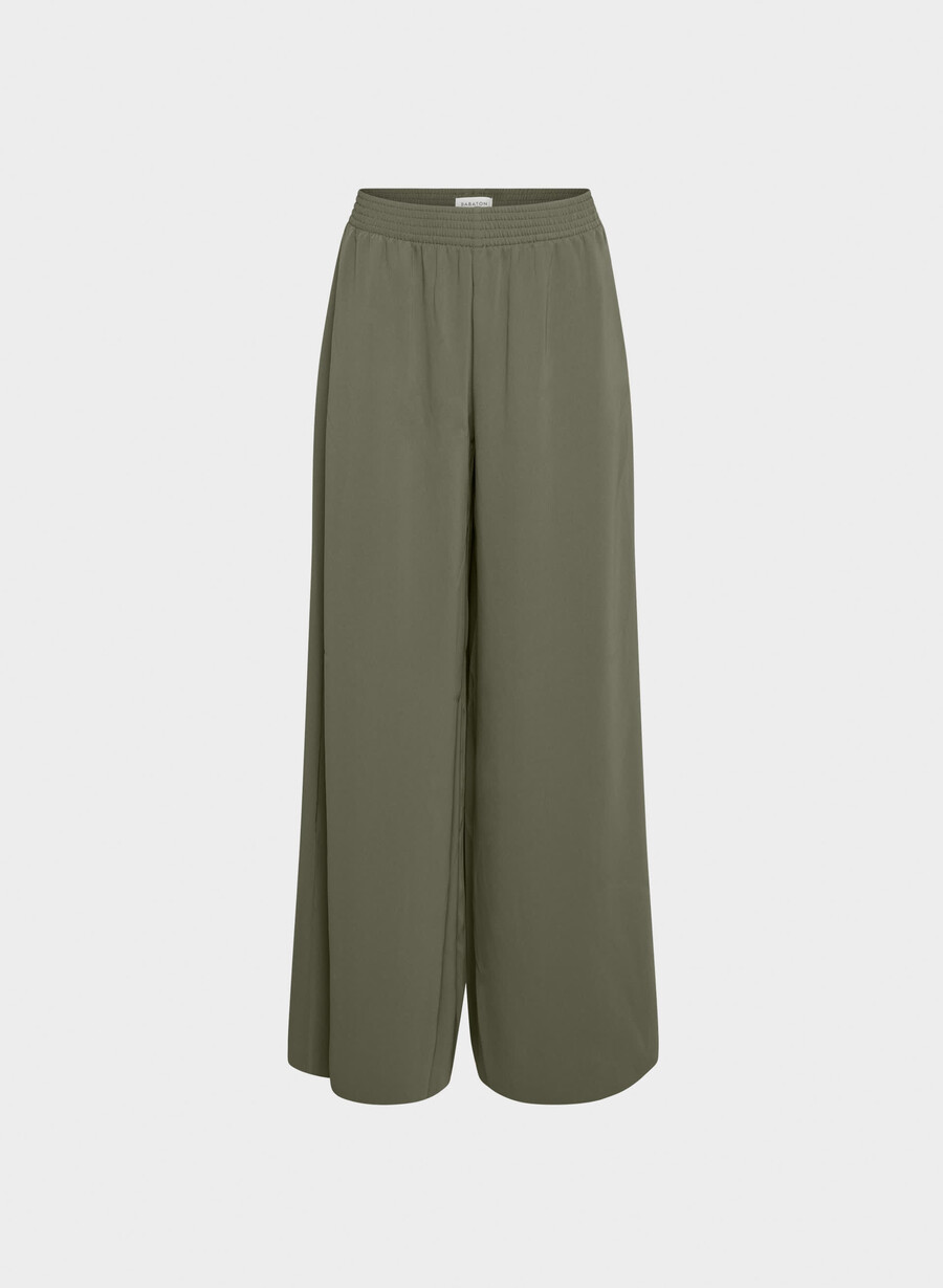 parker palazzo hose - studio drape dunkeloliv