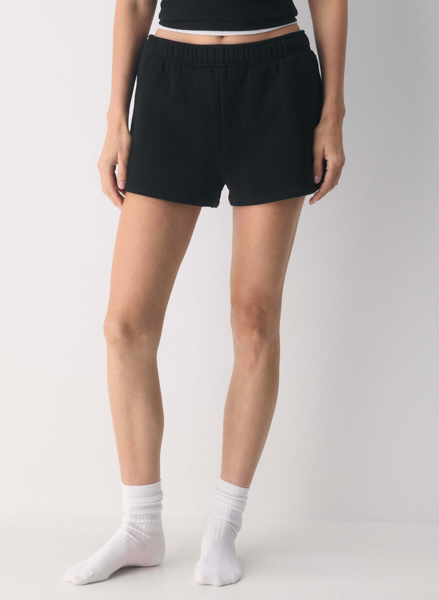 kuschelige fleece-minishorts mit hohem bund schwarz