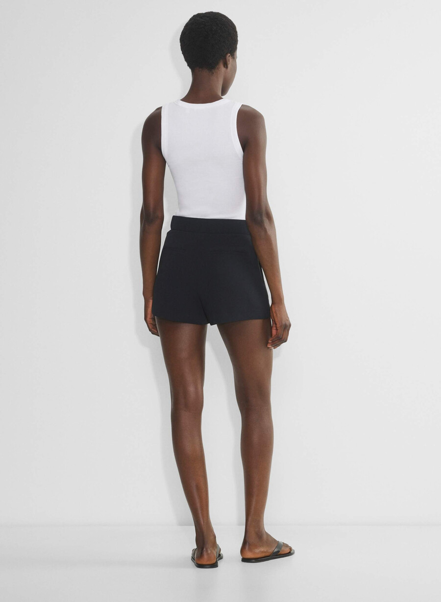 limitless short curve-fit mini - crepette schwarz