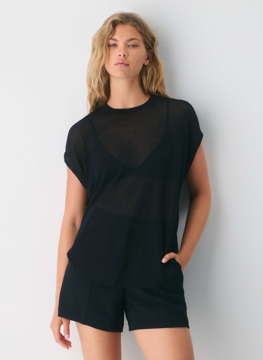 limitless short curve-fit mid-thigh - crepette schwarz