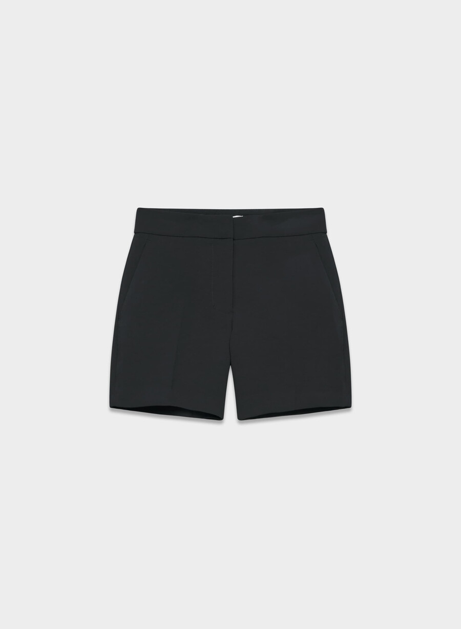 limitless short curve-fit mid-thigh - crepette schwarz