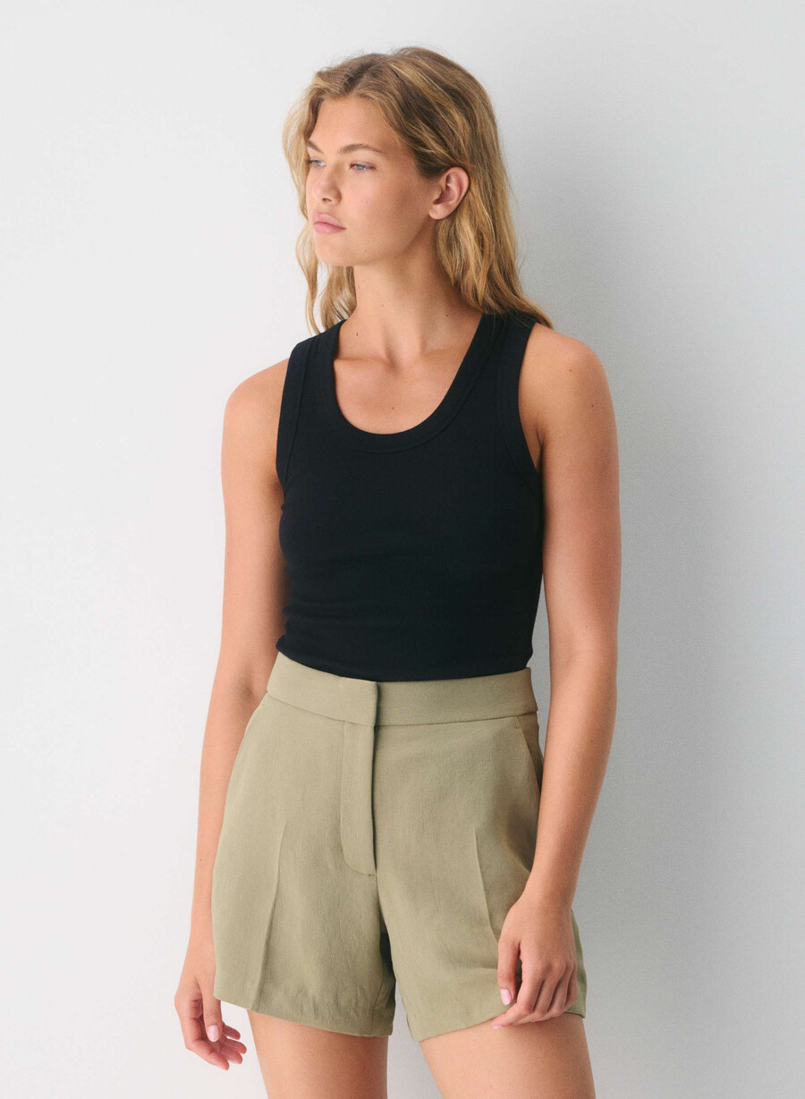 limitless short curve-fit mid-thigh - crepette sundried olive