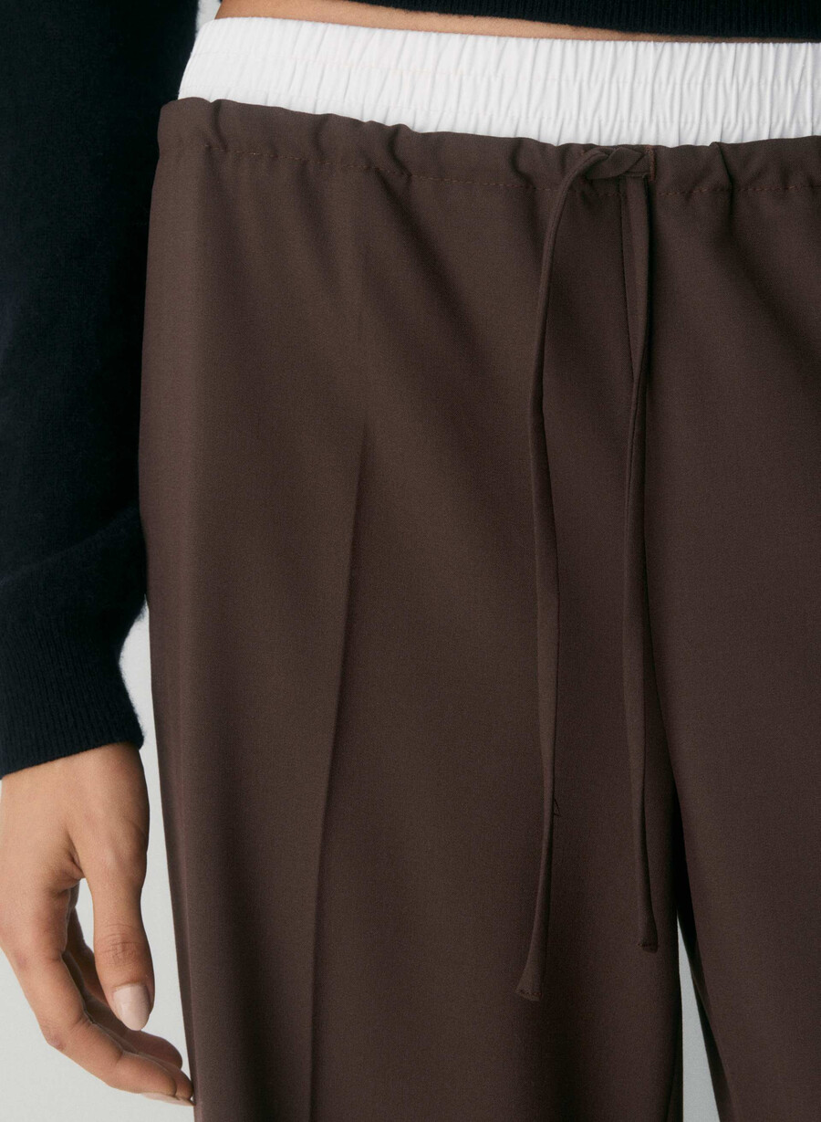 equity pant schwarzweiss