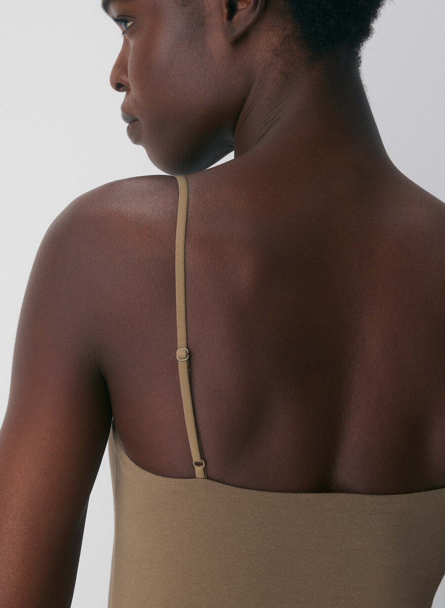 casual contour presence cami tank folio brown