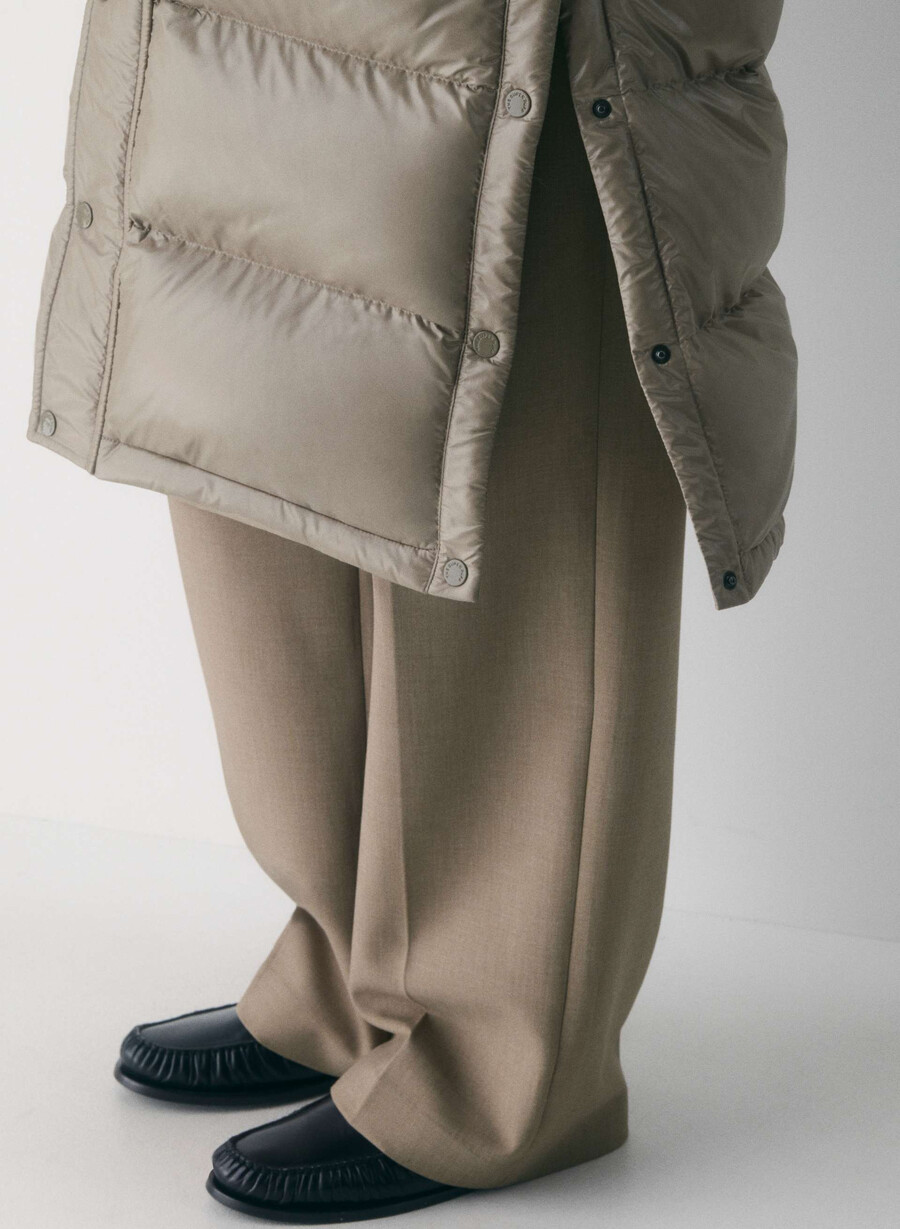 the super puff lang - hochglänzend modern taupe