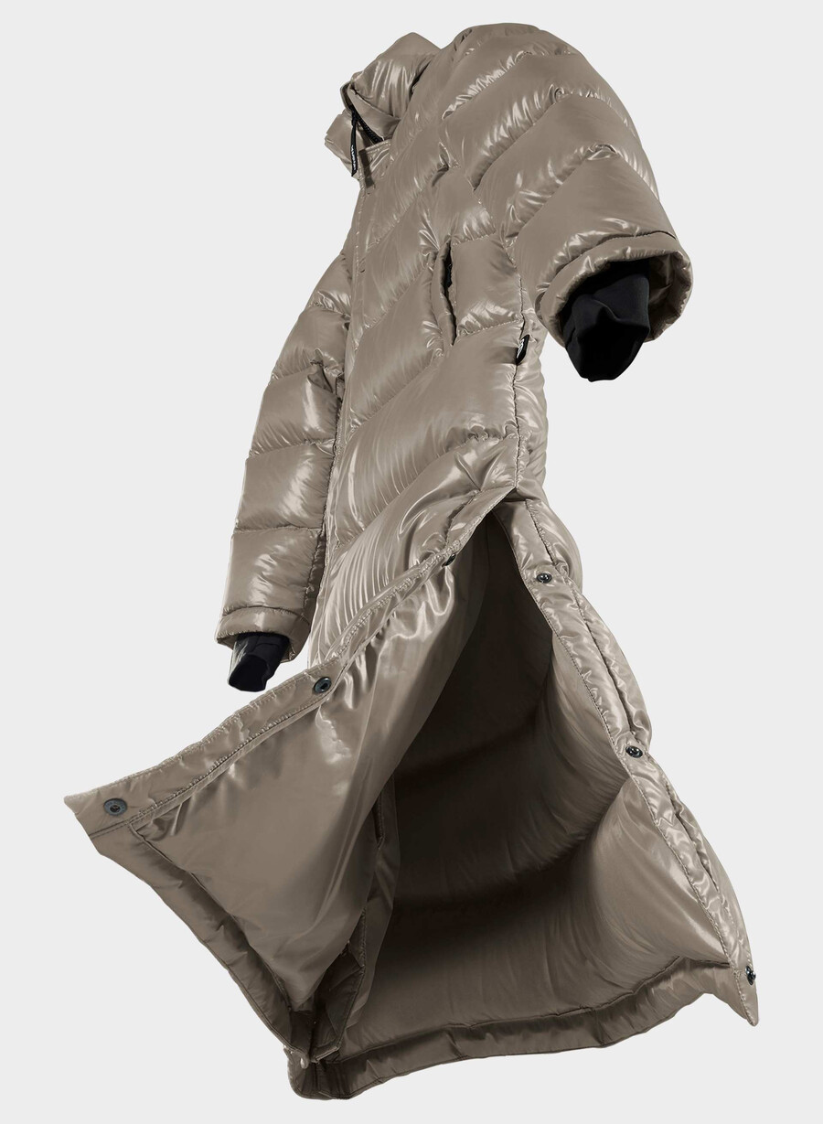 the super puff lang - hochglänzend modern taupe