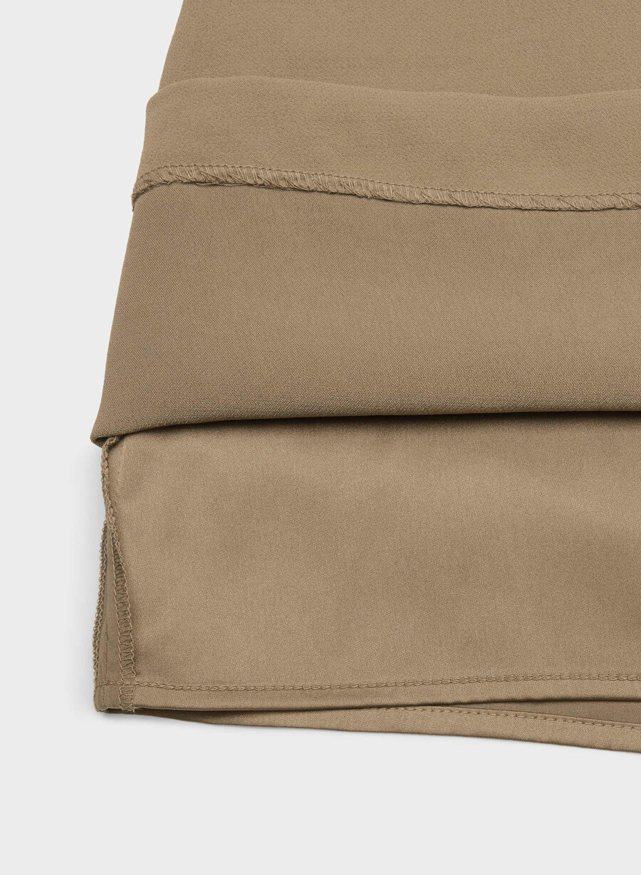 daphne skort – crepette folio braun