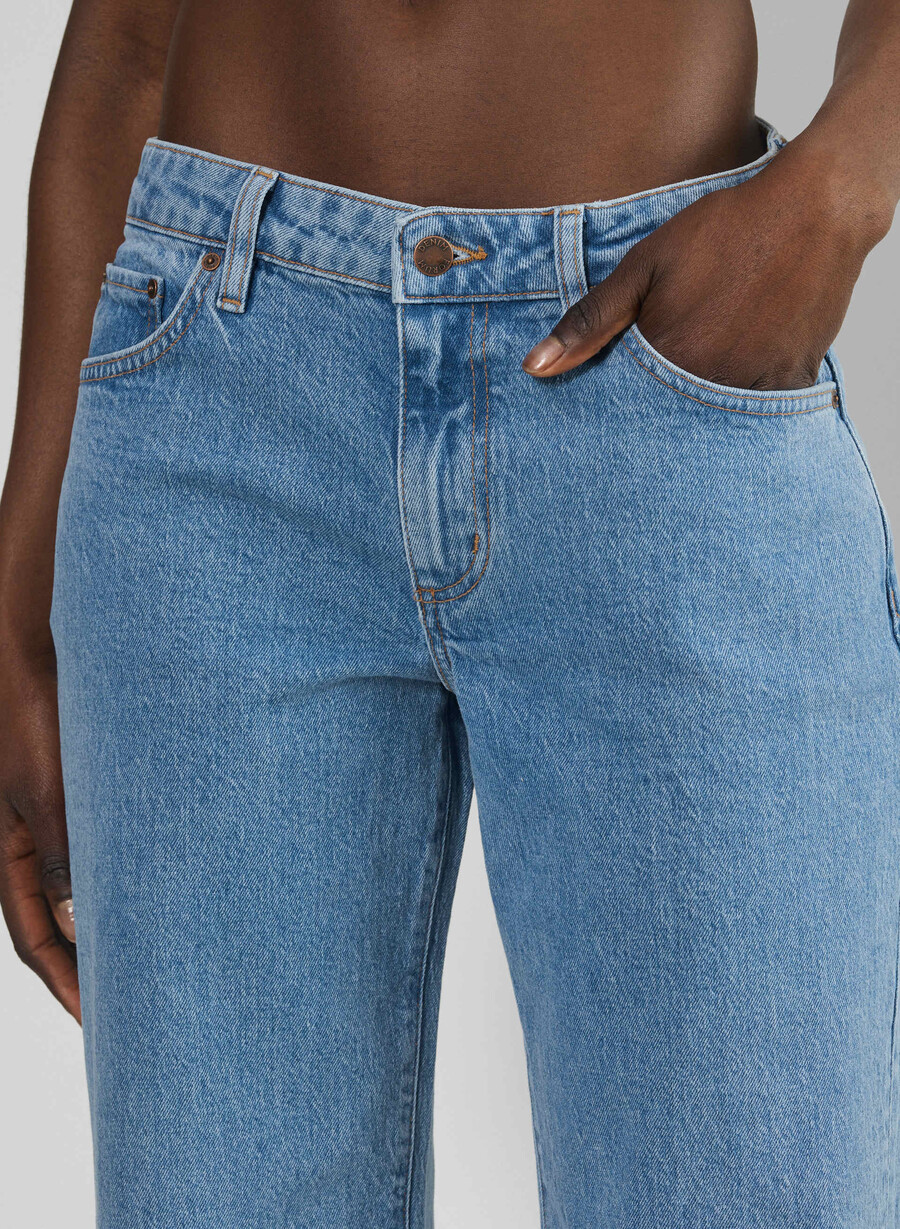 denim forum salma curve-fit super lo-rise baggy jeans no-stress hellblaue