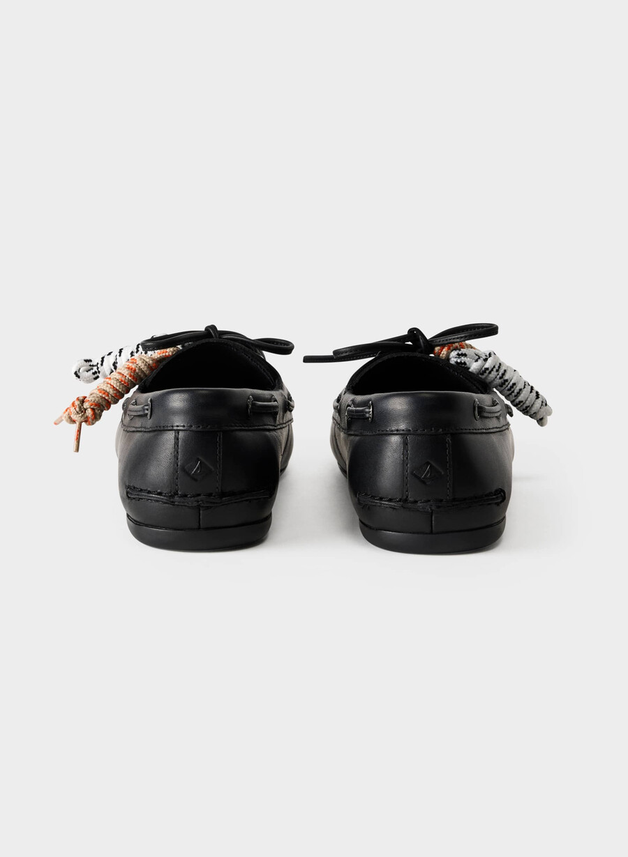 sperry x aritzia slim bootsschuh – glattleder schwarz