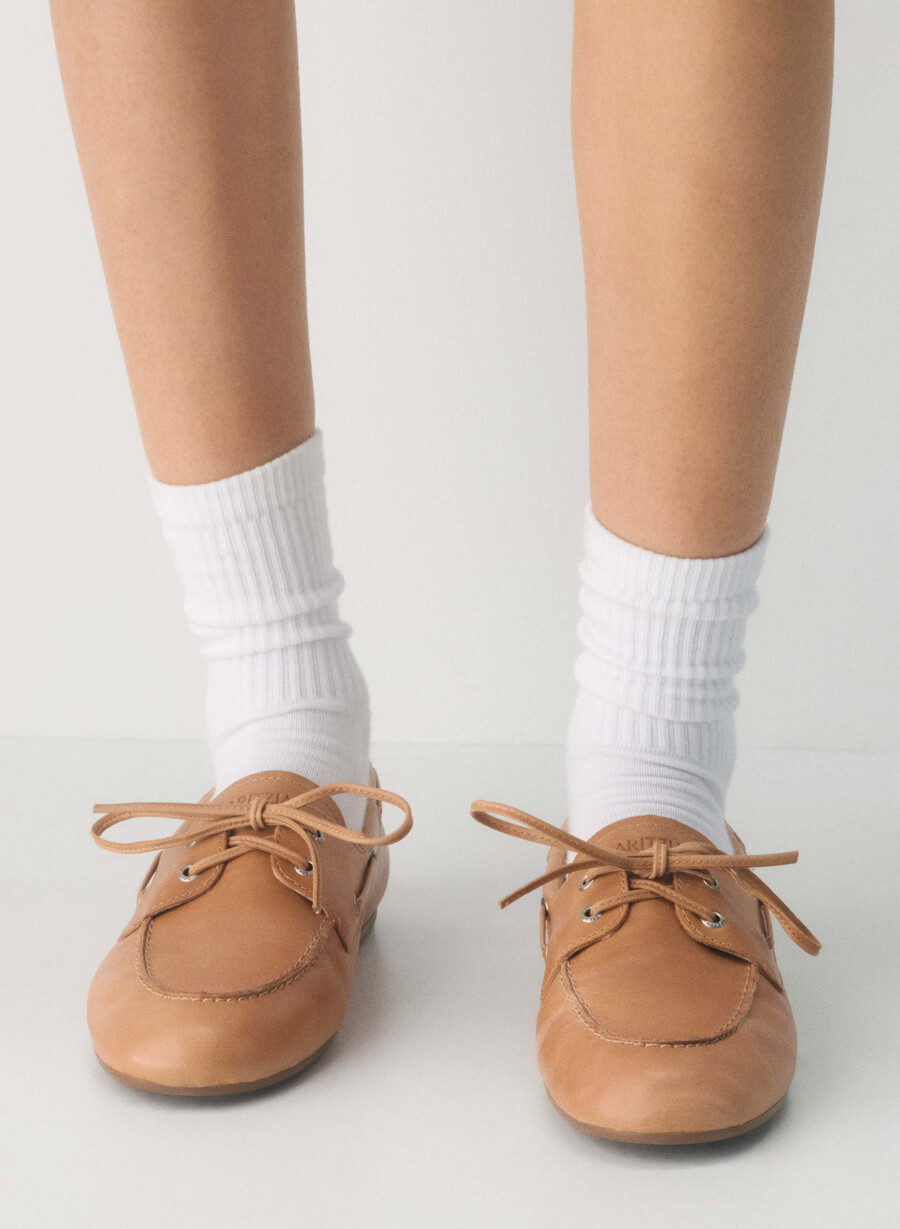 sperry x aritzia slim bootsschuh – glattleder sahara sand