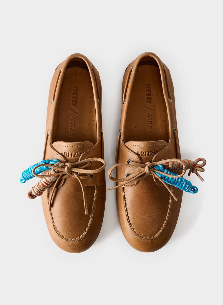sperry x aritzia slim bootsschuh – glattleder sahara sand