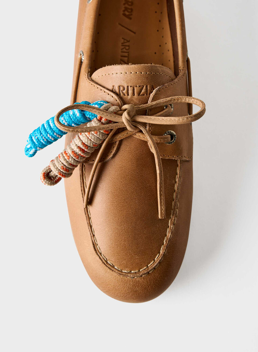 sperry x aritzia slim bootsschuh – glattleder sahara sand