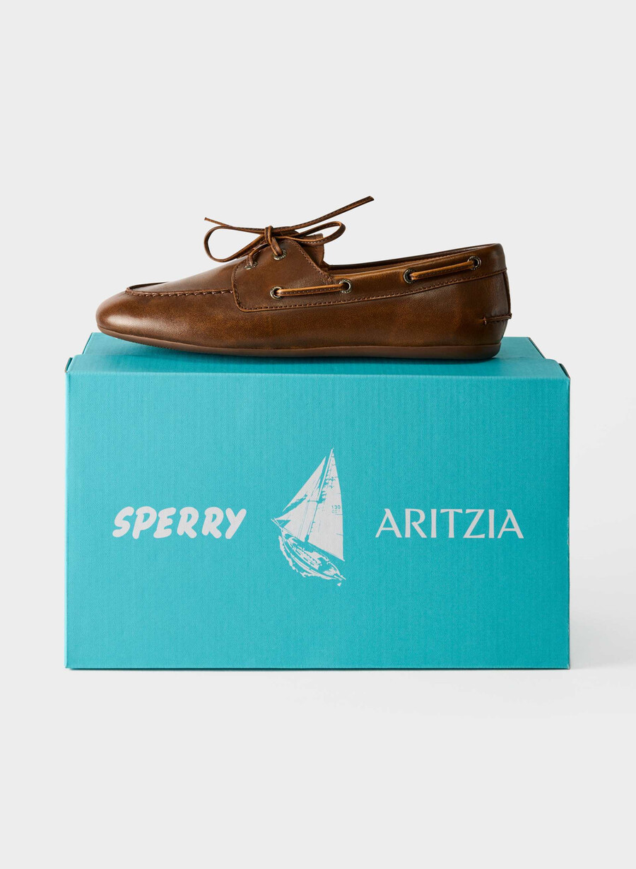 sperry x aritzia slim bootsschuh - glattleder distressed choc brow