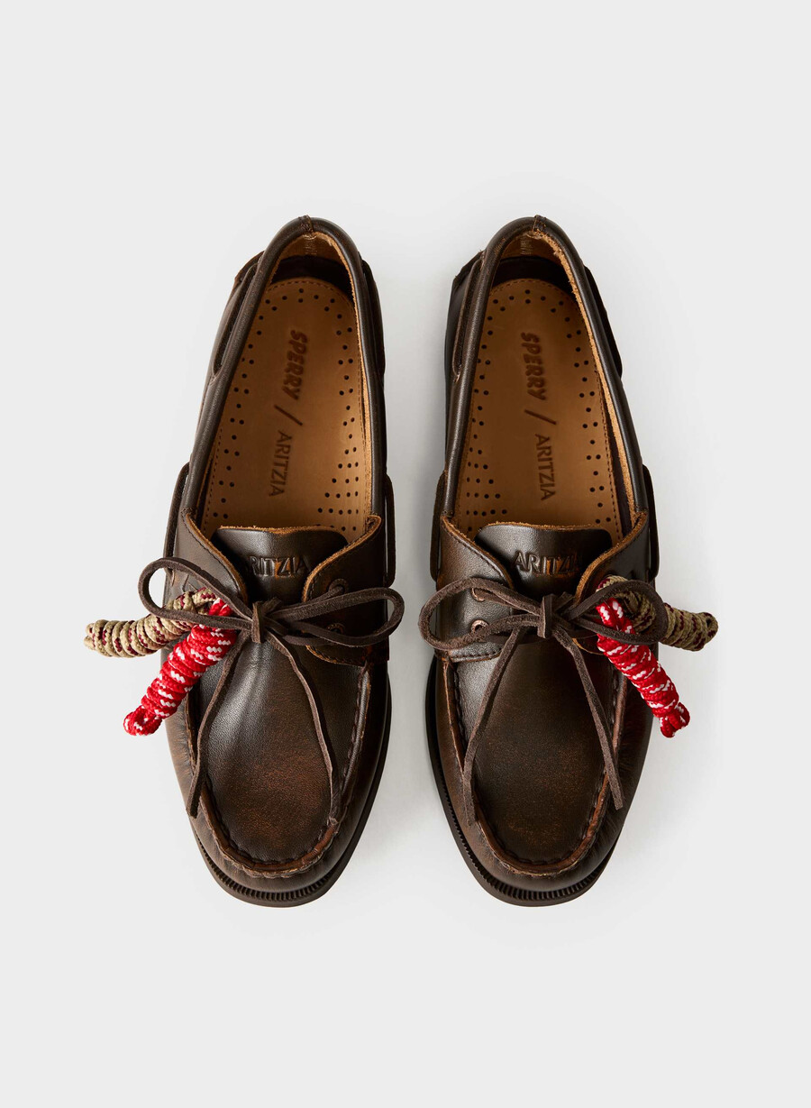sperry x aritzia ao bootsschuh – glattleder used-look rotbraun