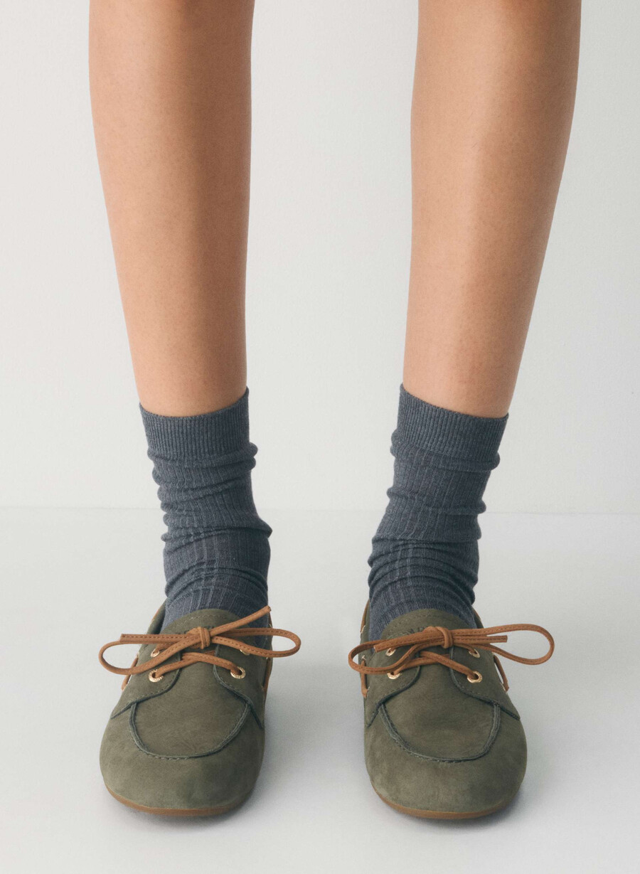 sperry x aritzia slim bootsschuh – nubukleder farbe beige