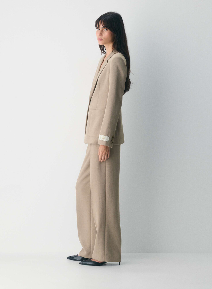 augusta blazer – crepette nomad taupe