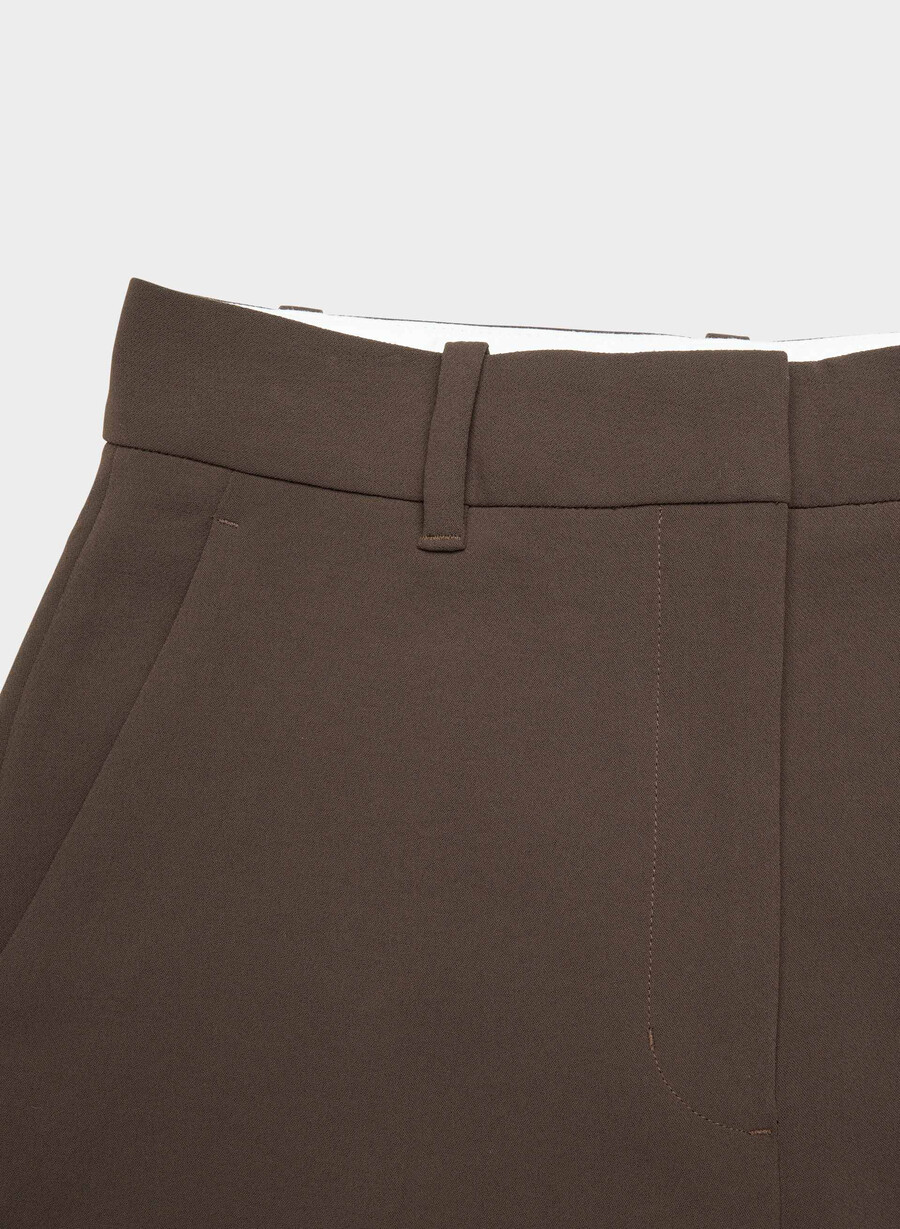 dossier short rich mocha brown