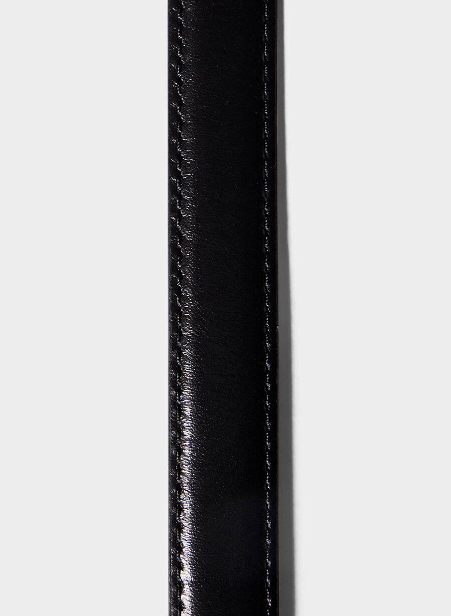 schmaler gürtel aus massivem messing und leder schwarzgold