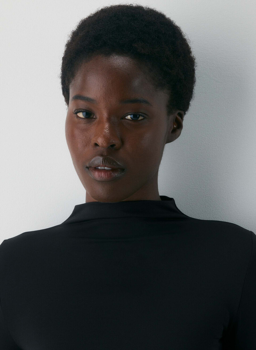 original contour lyric mockneck schwarz