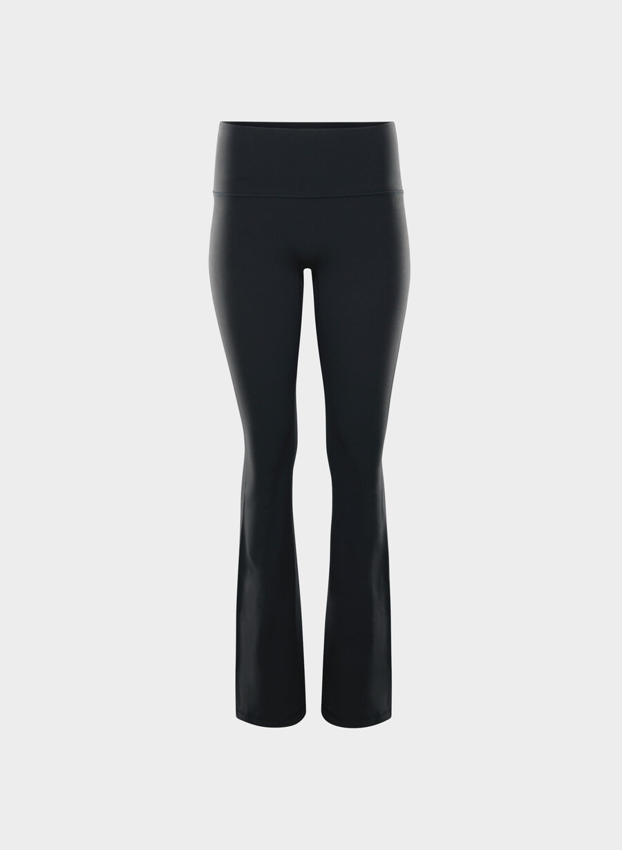 butter cheeky infinite hi flare 32 leggings schwarz