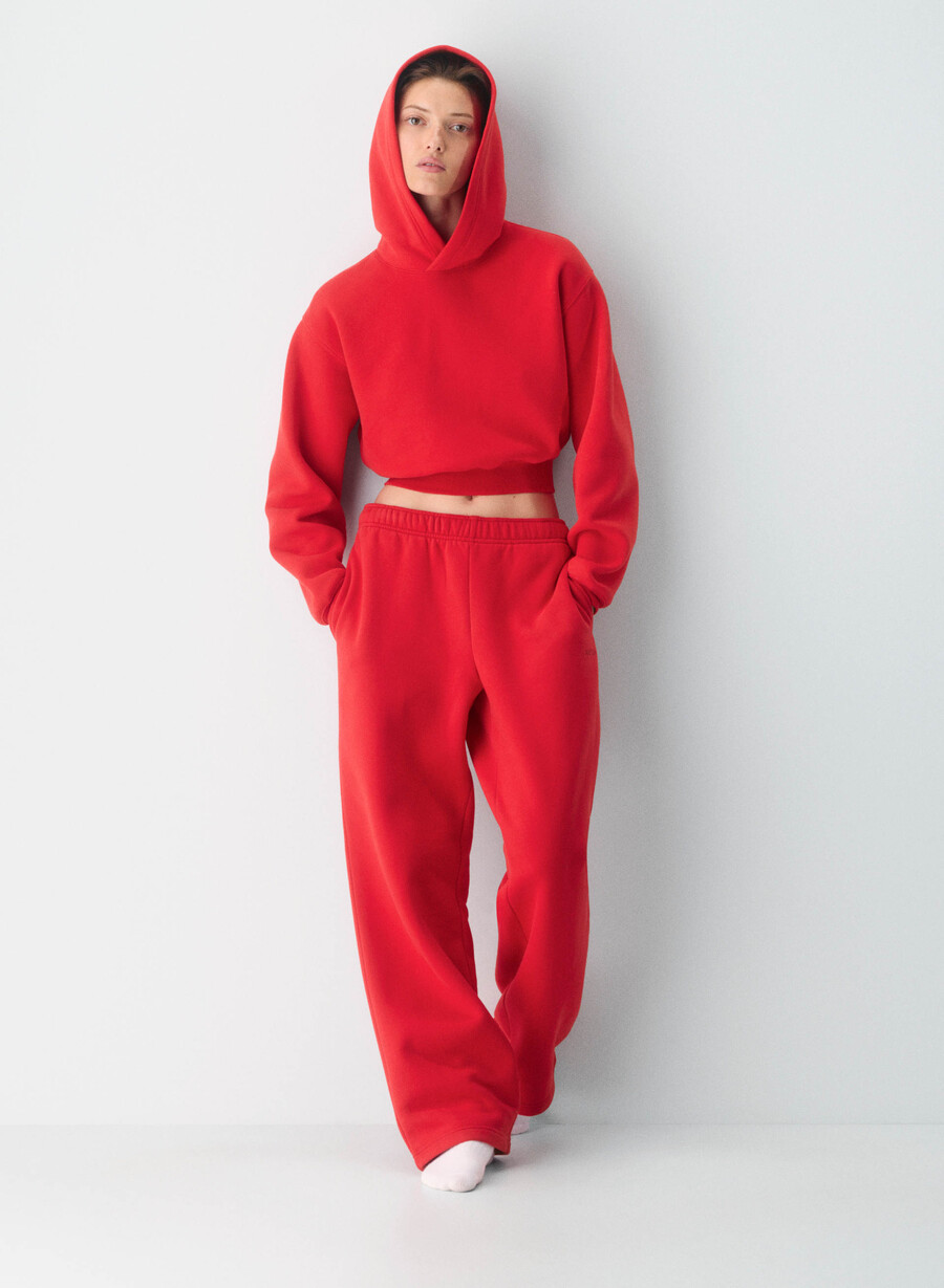 kuscheliger sweatfleece-hoodie in perfektem crop-top blinkend rot