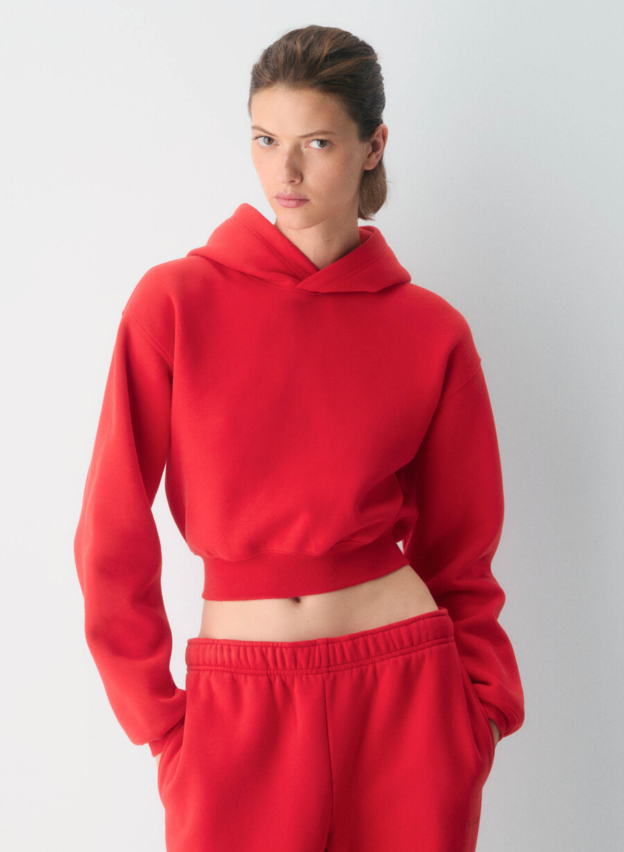 kuscheliger sweatfleece-hoodie in perfektem crop-top blinkend rot