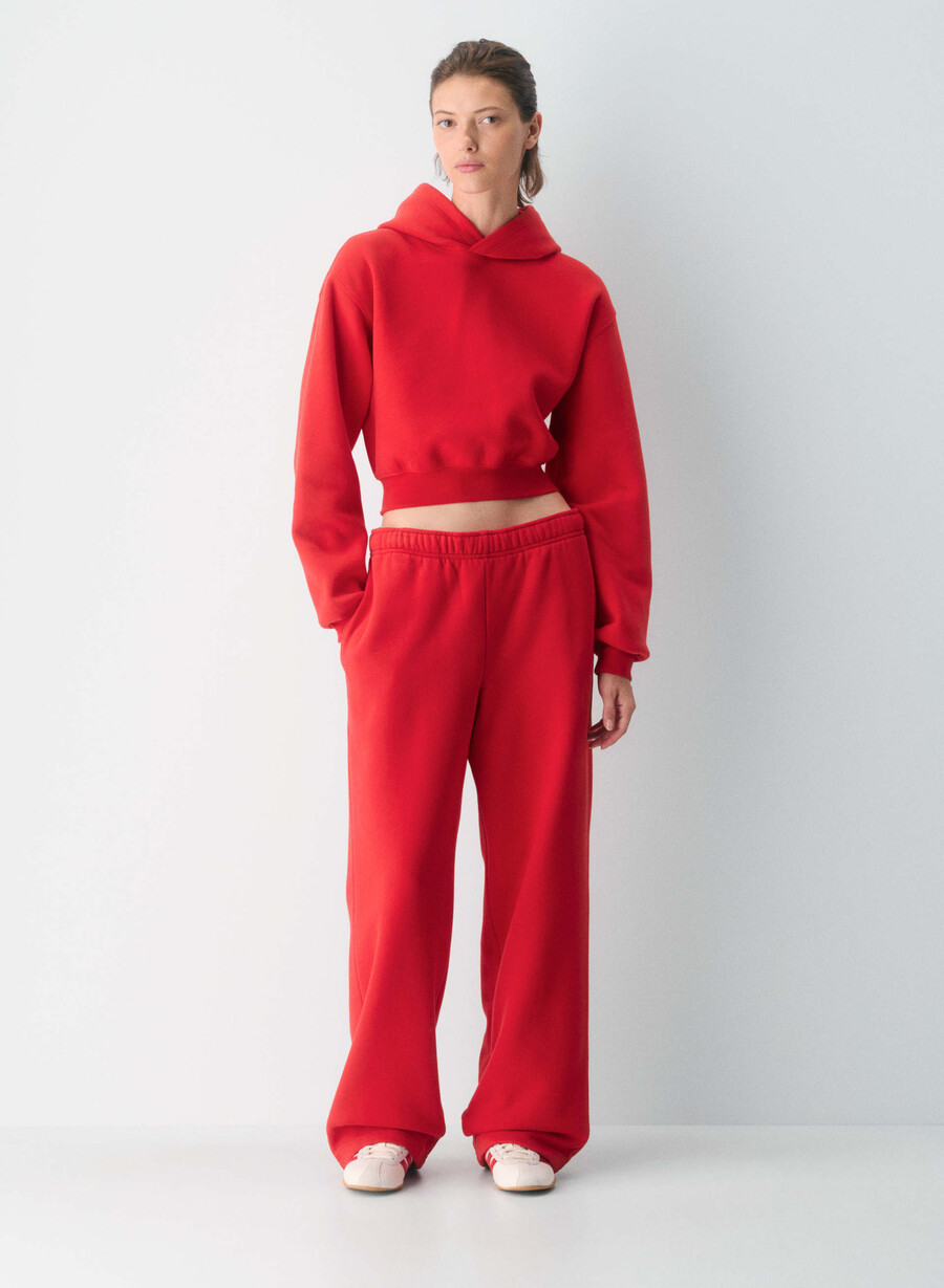 kuscheliger sweatfleece-hoodie in perfektem crop-top blinkend rot