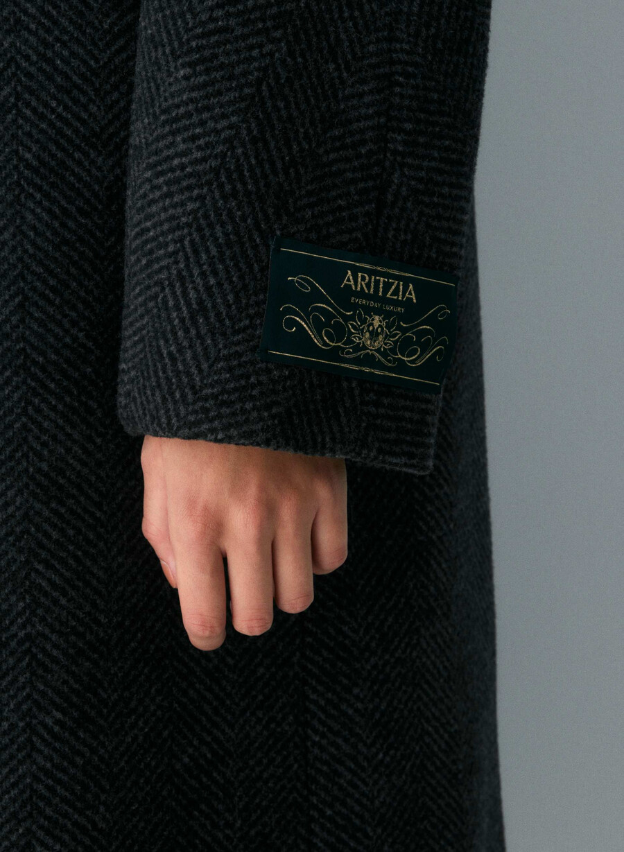 der slouch mantel – weicher woll-kaschmir herringbn schwarzgrau