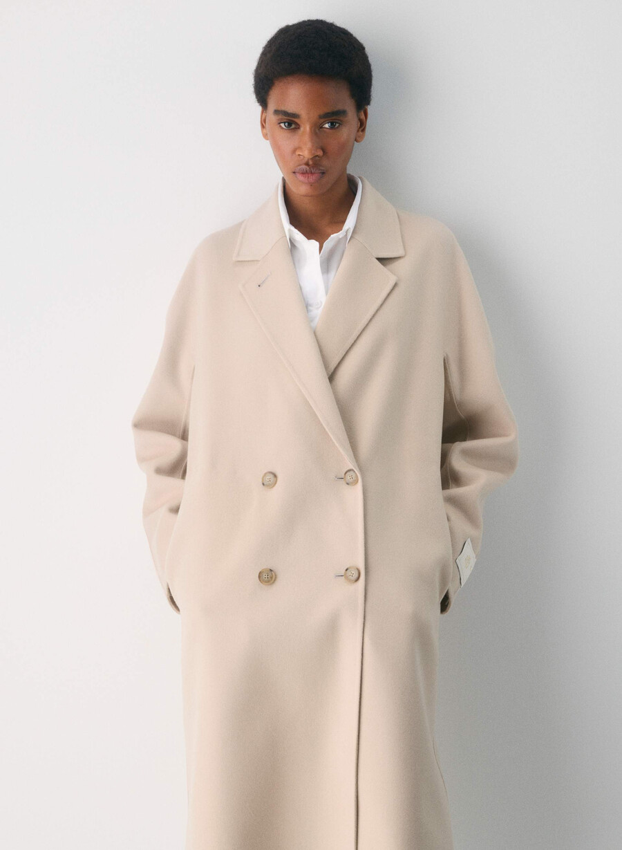 der doppelseitige slouch mantel – luxe rewool marcona beige