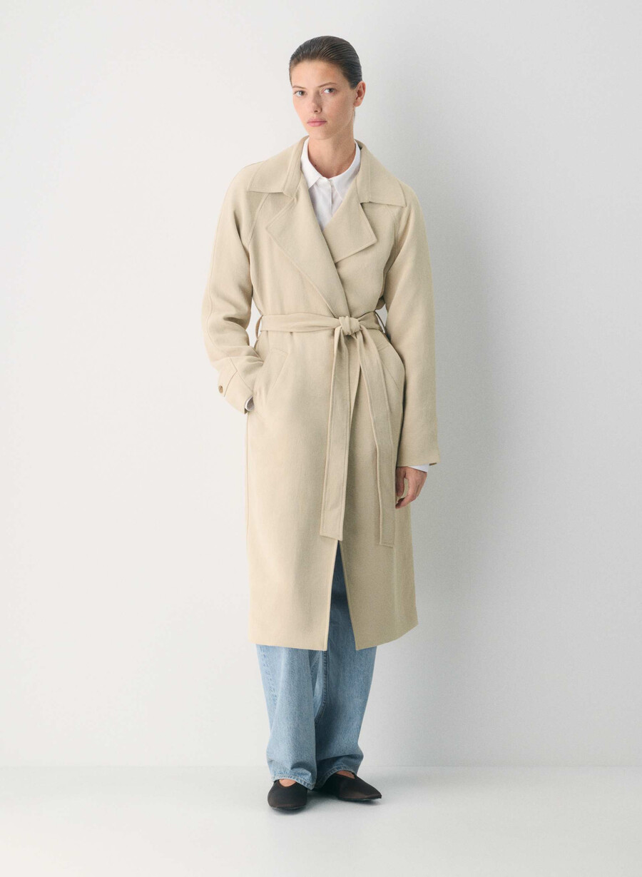 der splendor trenchcoat – crepette marcona beige