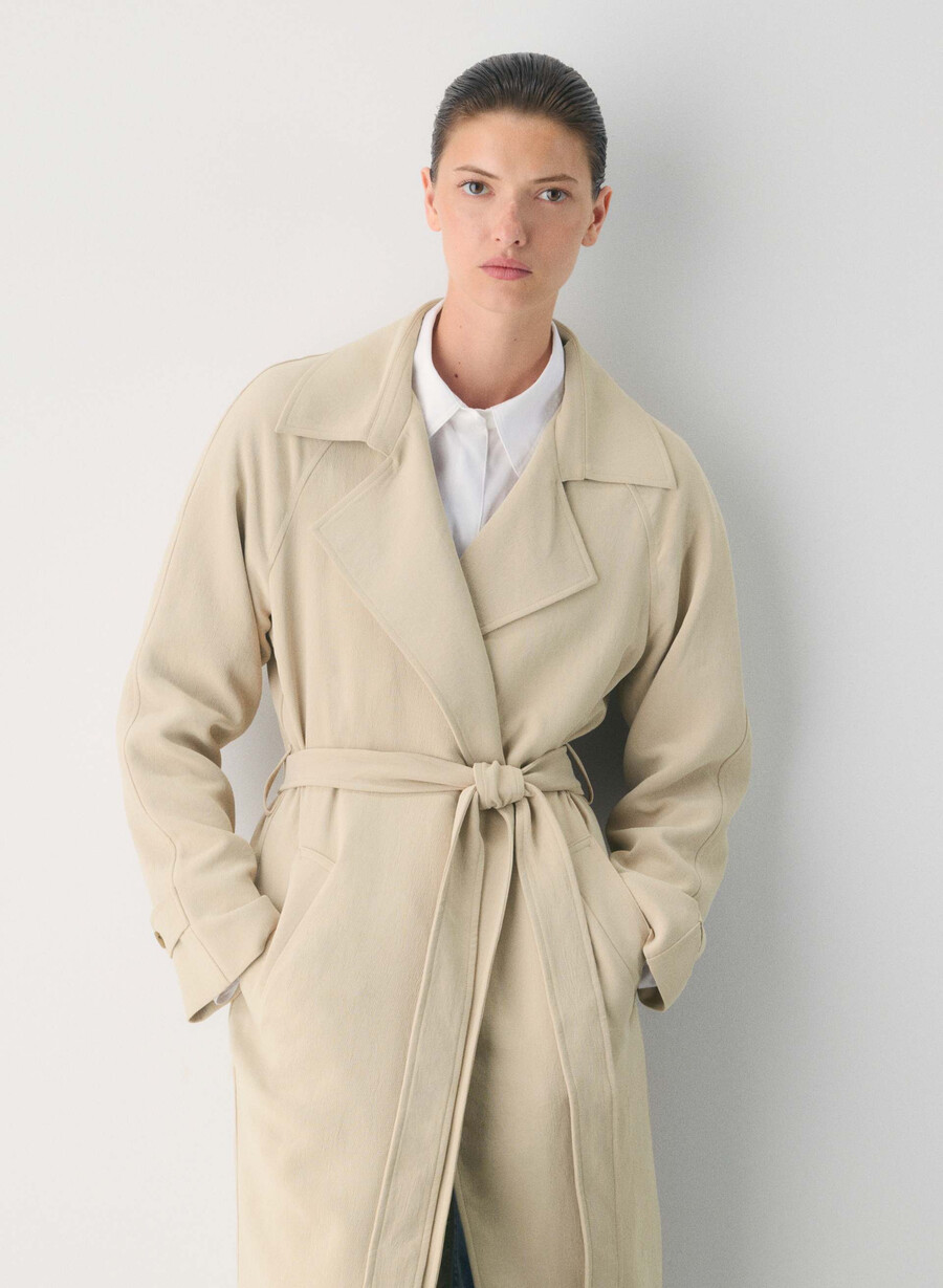 der splendor trenchcoat – crepette marcona beige