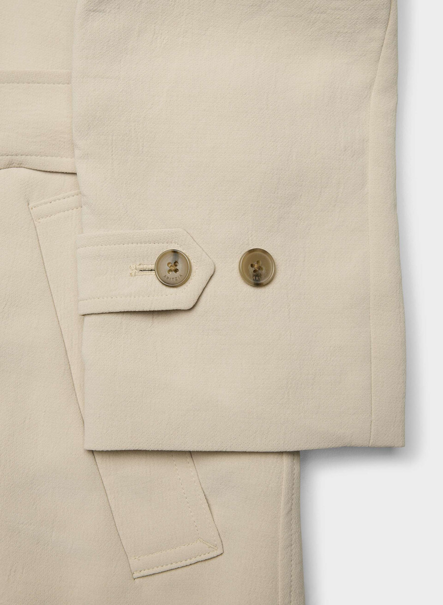 der splendor trenchcoat – crepette marcona beige