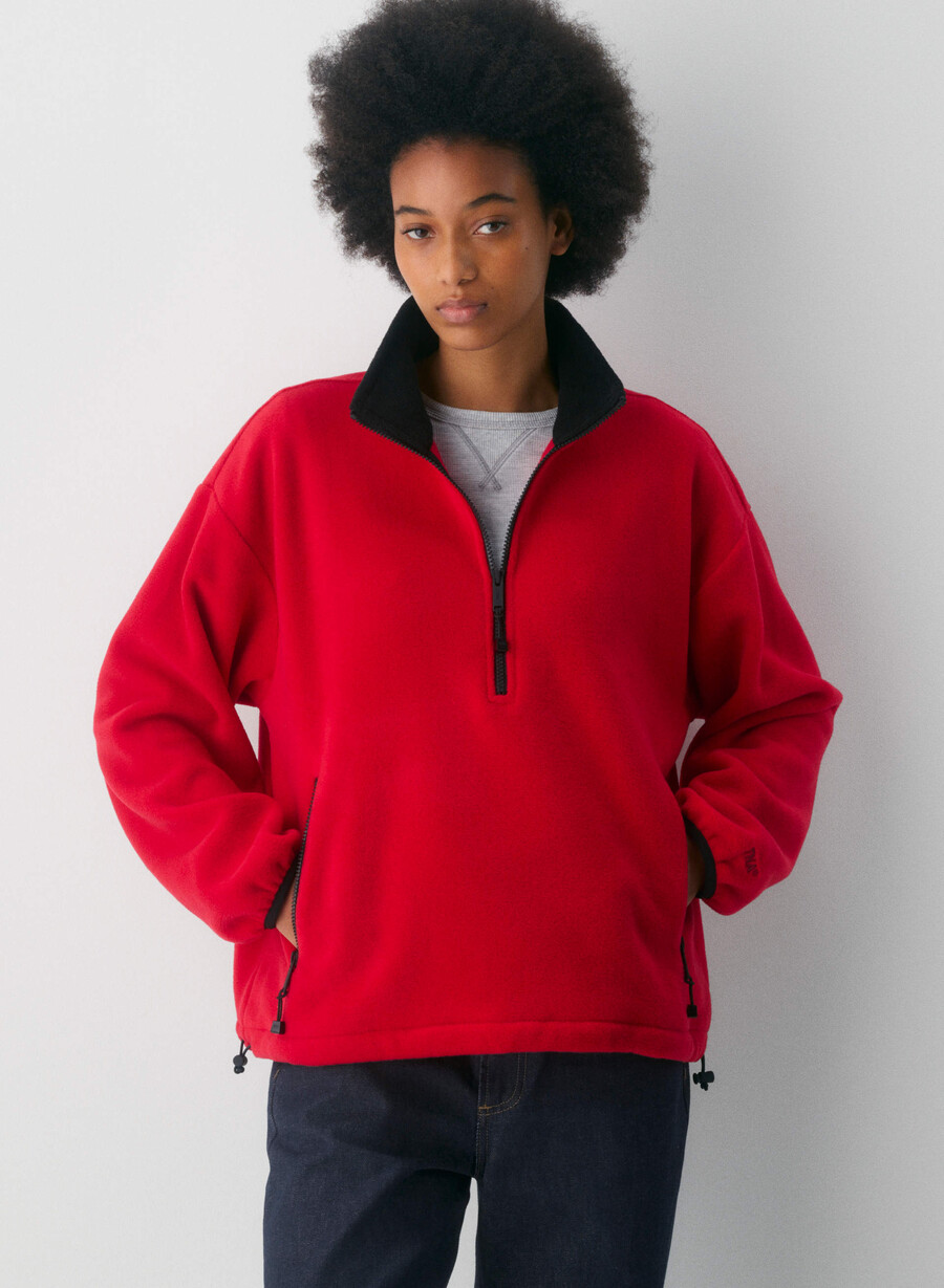 mellow mockneck blashing red