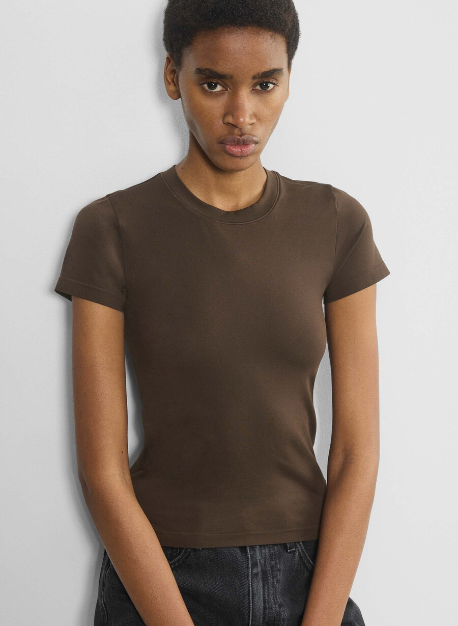 glattes nahtloses willow t-shirt in sattem mokkabraun
