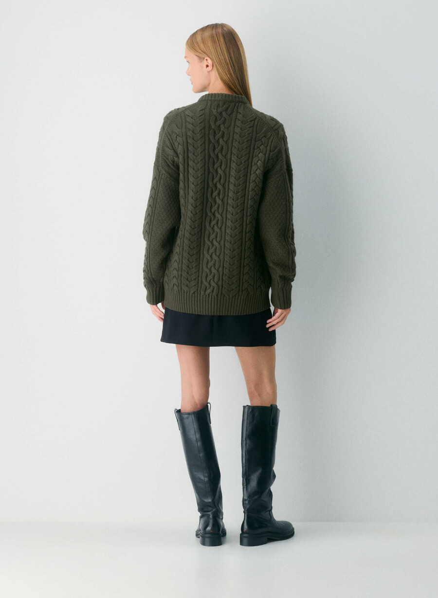 heritage strickpullover aus merinowolle rundhalsausschnitt dunkeloliv